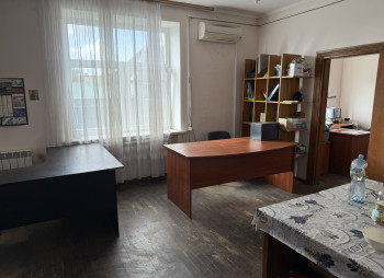 Продажа производственного комплекса 4320 м2 и 2 га в Житомирской области, г. Чуднов