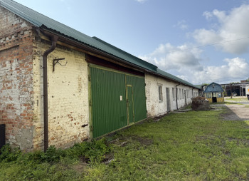 Продажа производственного комплекса 4320 м2 и 2 га в Житомирской области, г. Чуднов