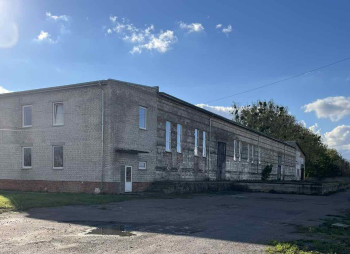 Продаж виробничо-складського приміщення 1961 м2 у Львівській області