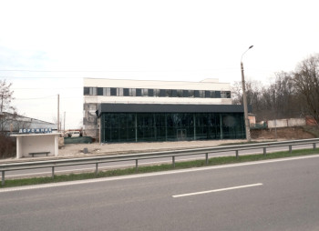 Продажа торгово-офисного здания 2000 м² в пригороде Тернополя