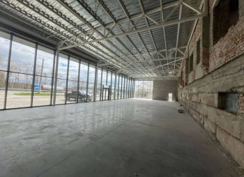 Продажа торгово-офисного здания 2000 м² в пригороде Тернополя