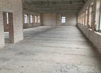 Продажа торгово-офисного здания 2000 м² в пригороде Тернополя