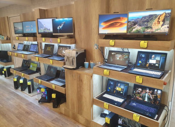 Продажа сети магазинов отборных ноутбуков