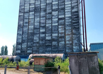 Продаж елеваторного комплексу 5 186 м², 2,84 га з виробничо-складською інфраструктурою у м. Кропивницькому