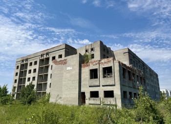 Продаж обʼєкту незавершеного будівництва (комплекс професійно-технічного училища) в Рівненській області