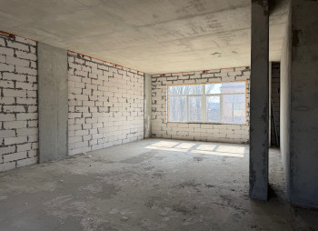 Продажа отдельно стоящего фасадного здания 1 775 м² возле метро «Нивки», Киев