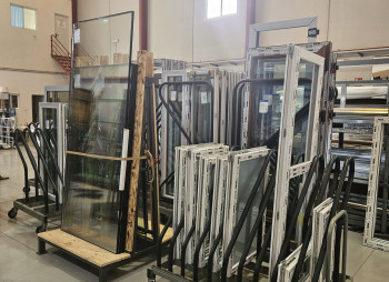 Продажа производства металлопластиковых и алюминиевых окон в Испании