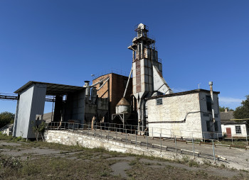 Продаж елеватору 40 000 тонн з олійно-пресовим заводом 280 тонн/добу в Полтавській області