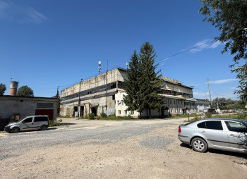 Продажа промышленного комплекса 6 000 м² на участке 5,4 га с ж/д веткой возле Тернополя
