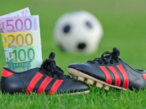 Константин Жеваго увлекся футбольными клубами