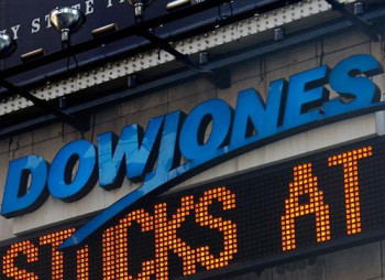 Индекс Dow Jones совершил рекордное падение