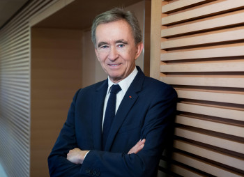 Глава LVMH Бернар Арно и Жан-Пьер Мустье вложатся в SPAC-компанию Pegasus Europe