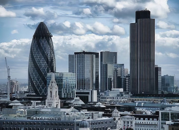 Энергохолдинг Рината Ахметова создаст в Великобритании инвестиционный хаб