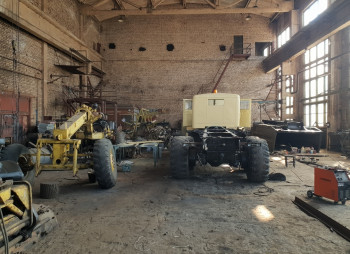 Действующий завод по металлообработке рядом со Львовом и границей ЕС