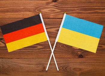 Германия направит Украине €1 млрд грантового финансирования 