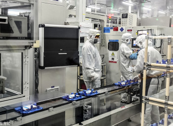 Китайская CATL инвестирует $7,6 млрд в проект по производству батарей в Венгрии