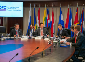 Американская DFC готова кредитовать украинский бизнес на сумму до $1 млрд