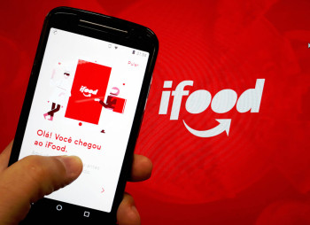 Just Eat продает долю в латиноамериканском СП IFood компании Prosus за $1,8 млрд