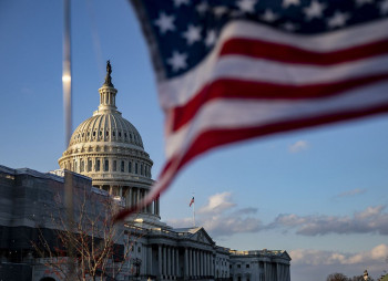 Конгресс предварительно одобрил включение в бюджет США $12 млрд помощи Украине