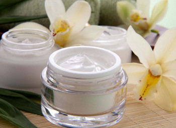 Американская IFF взвешивает продажу косметического подразделения Lucas Meyer за $1 млрд