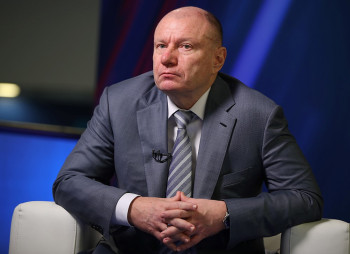 Самый богатый человек россии Владимир Потанин расширяет банковскую империю перед лицом санкций