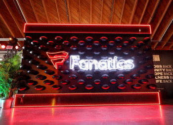 Онлайн-рітейлер спортивного одягу Fanatics залучив $1,5 млрд при оцінці $27 млрд