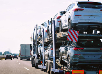 Авторинок України у 2022 році: продажі авто за рік війни та прогнози на 2023