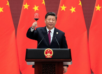 Китай давав величезні кредити країнам «Одного поясу, одного шляху» і продовжує вливати в них мільярди