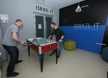 Israel IT має намір придбати кілька аутсорсерів в Україні