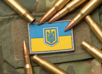 ЕК рассматривает возможность сокращения фонда оборонных закупок для Украины