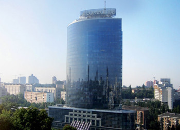 Собственник команды NAVI Макс Криппа покупает БЦ Парус у Вадима Столара