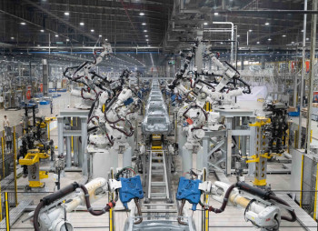 Вьетнамский производитель электрокаров VinFast начнет строить завод за $2 млрд в США уже в 2023 году