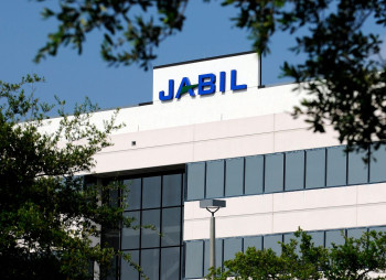 BYD купує бізнес з виробництва мобільних запчастин американської Jabil у Китаї за $2,2 млрд