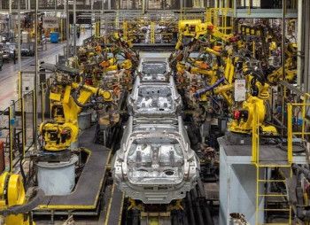 Nissan виділить £2 млрд на розширення центру електромобілів у Великобританії