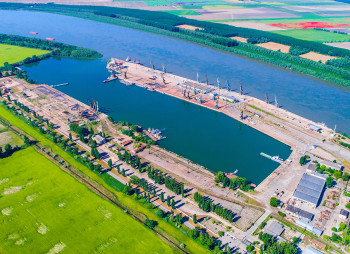 "Кернел" купил за $44,15 млн логистические активы в портах "Черноморск" и "Рени"