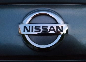 Renault продасть частину акцій Nissan вартістю €765 млн