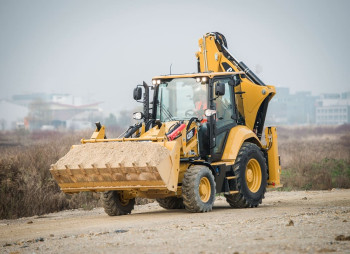 Активи американської Caterpillar в росії передані вірменському інвестфонду Balchug Capital