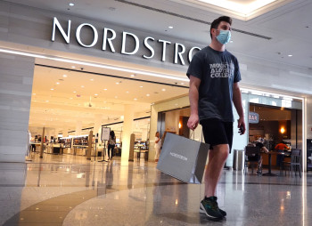 Семья Нордстрем сделает из ритейлера Nordstrom частную компанию в рамках сделки на $4 млрд