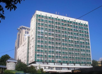 НБУ продает столичный БЦ Основа Константина Жеваго 