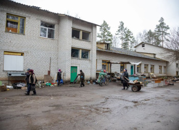 Кабмін виділяє 2,7 млрд грн на експериментальний проєкт відновлення 4 прифронтових сіл