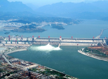 Китай планирует построить крупнейшую в мире дамбу от Индии стоимостью $137 млрд