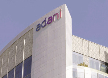 Индийская Adani Group инвестирует $10 млрд в энергетику и инфраструктуру США