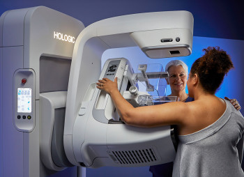 Инвестфонды Blackstone и TPG выкупят американскую  медтехкомпанию Hologic за $18,3 млрд