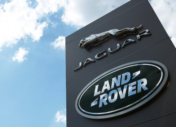 Взлом Jaguar Land Rover обошелся экономике Великобритании примерно в $2,5 млрд