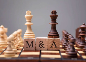 Глобальный рынок M&A достиг максимальных $2,6 трлн с момента пандемийного пика в 2021 году