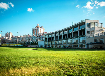 Український приватний університет KSE переробить Golf Center на Оболоні у свій новий кампус за $40 млн