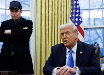 Репліка Трампа про можливу депортацію Маска обвалила акції Tesla на 4%