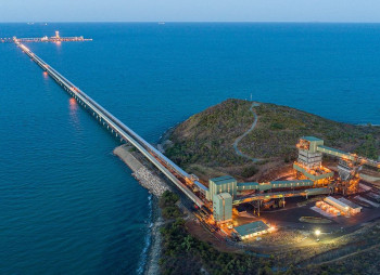 Індійська компанія Adani Ports купує австралійський термінал для експорту вугілля за $2,5 млрд