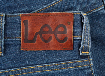Американська Kontoor продає джинсовий бренд Lee з 135-річною історією за $1 млрд