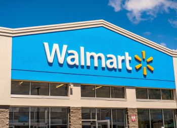 Американский ритейлер Walmart из Арканзаса достиг капитализации $1 трлн
